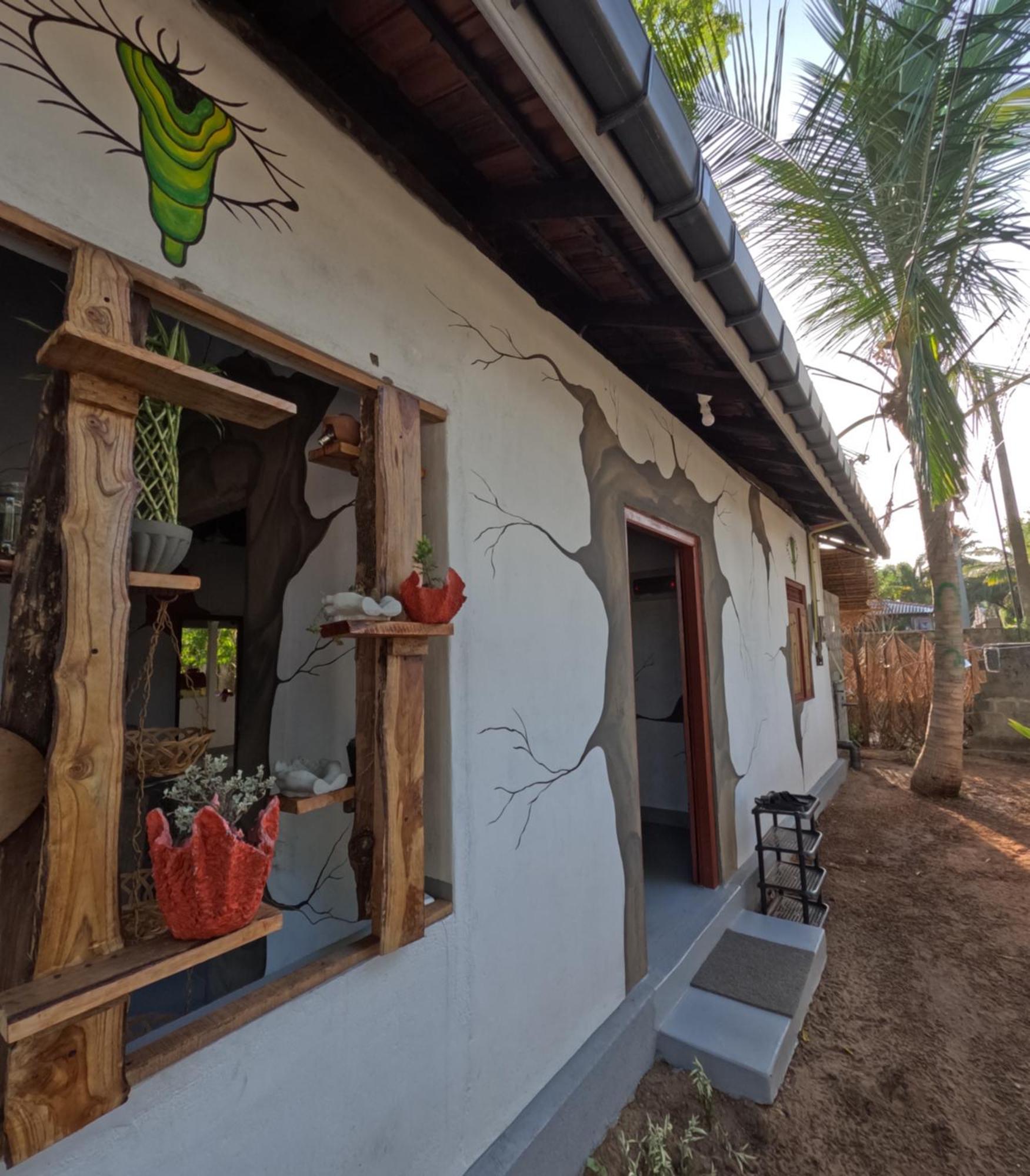 C U Hostel Trincomalee Buitenkant foto
